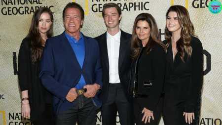 Arnold along with his chidlren